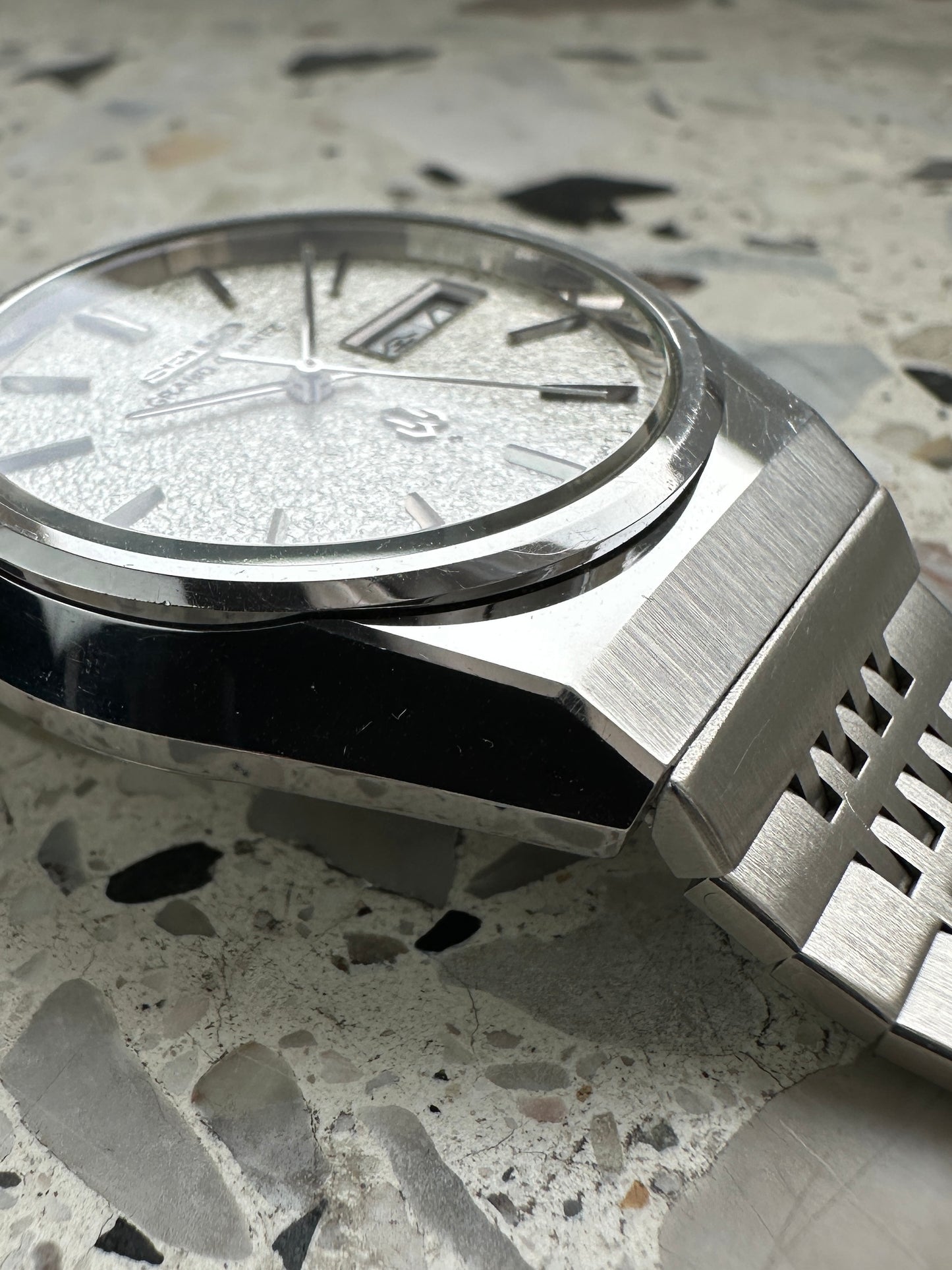 Seiko Grand Quartz 4843-8100 (Diamond Dust / Snowflake Dial)