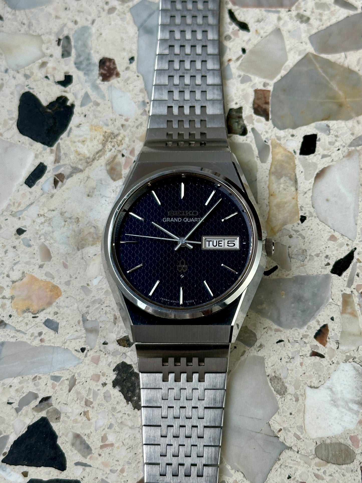 Seiko Grand Quartz 4843-8050 (blue dial)