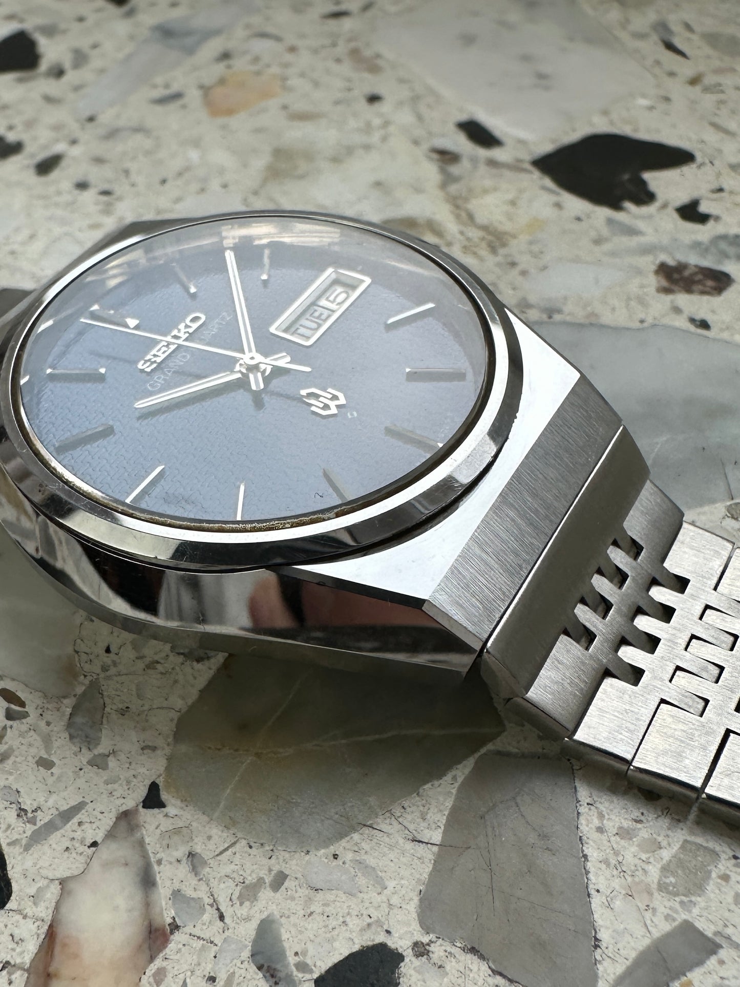 Seiko Grand Quartz 4843-8050 (blue dial)