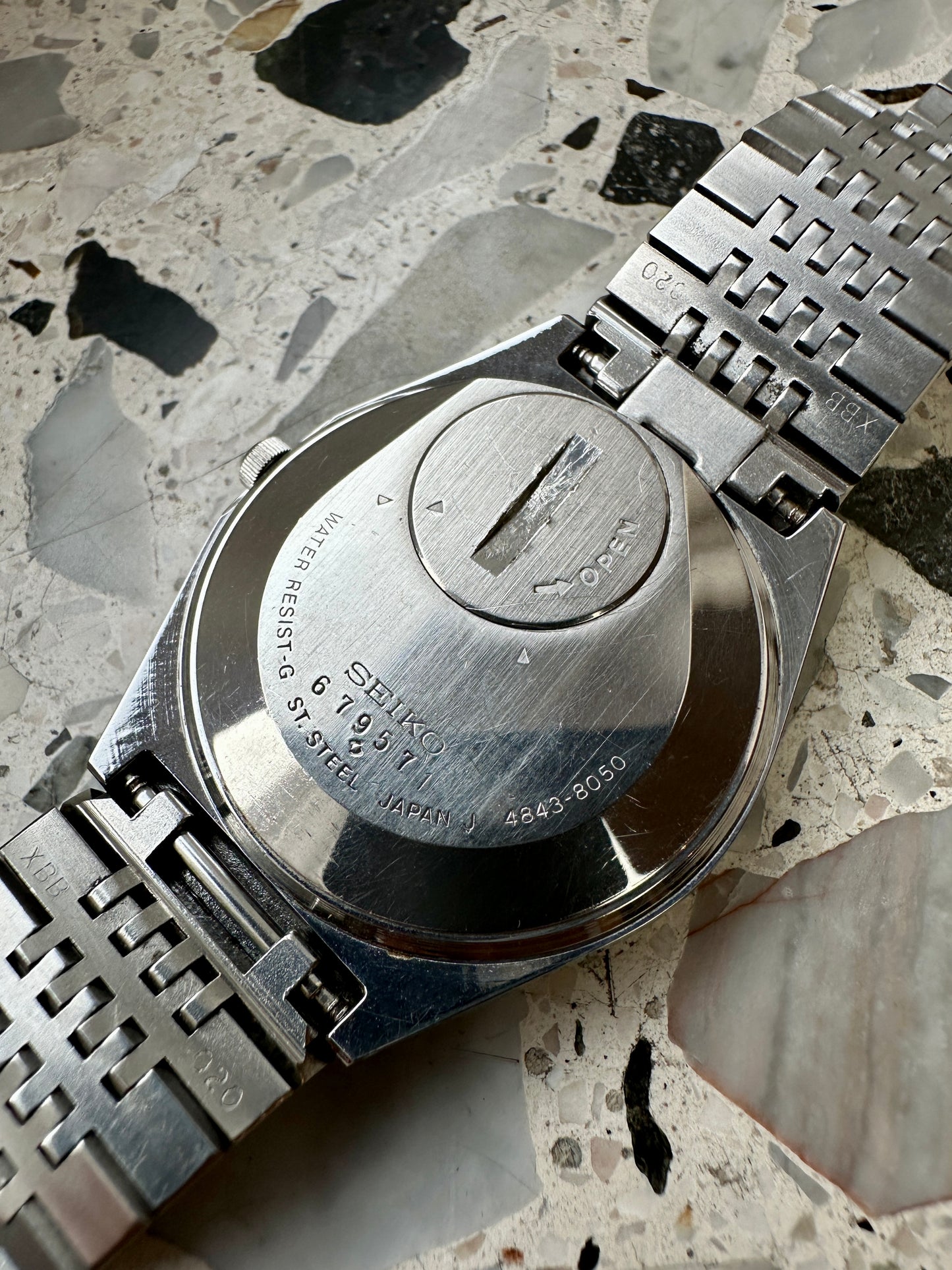 Seiko Grand Quartz 4843-8050 (blue dial)