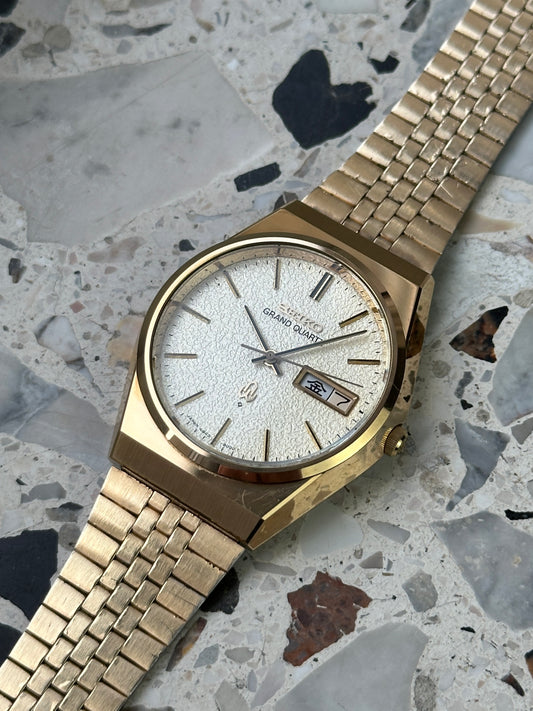 Seiko Grand Quartz 4843-8100 (Gold Diamond Dust / Snowflake)