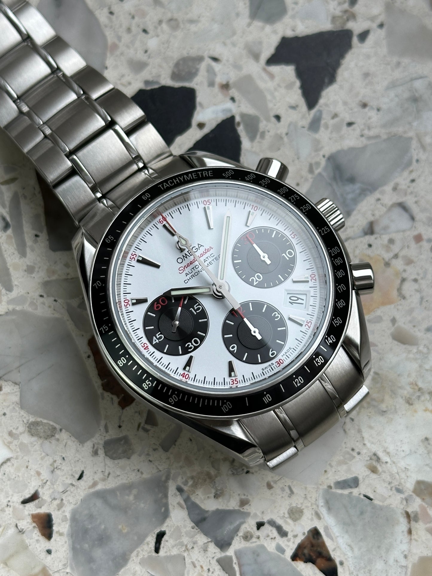 Omega Speedmaster Date (FULL SET) 323.30.40.40.04.001