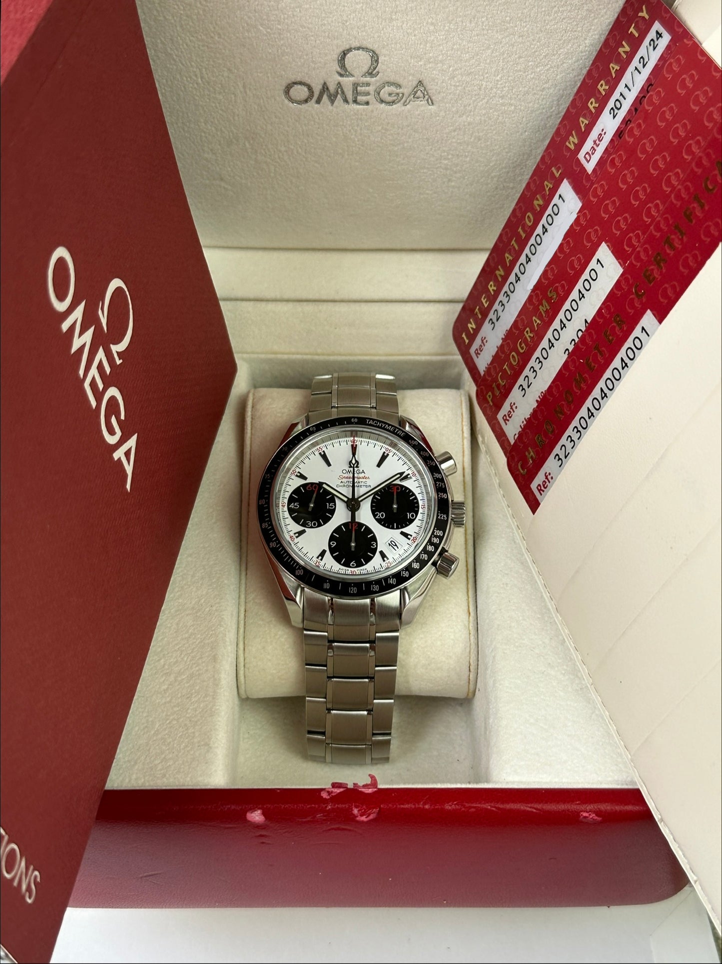 Omega Speedmaster Date (FULL SET) 323.30.40.40.04.001