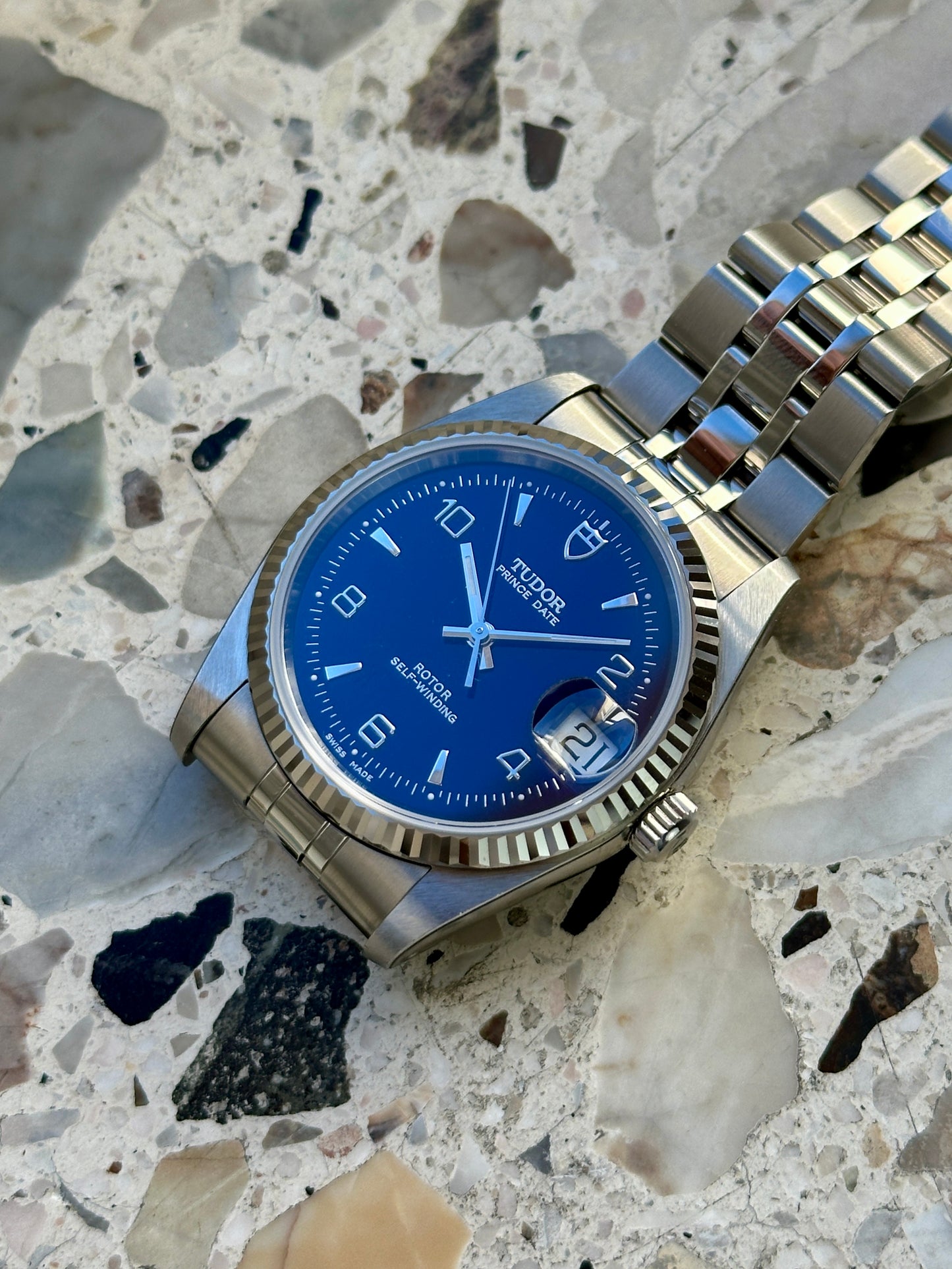 Tudor Prince 74034 Date (Ausstellungsstück) - Box & Papiere
