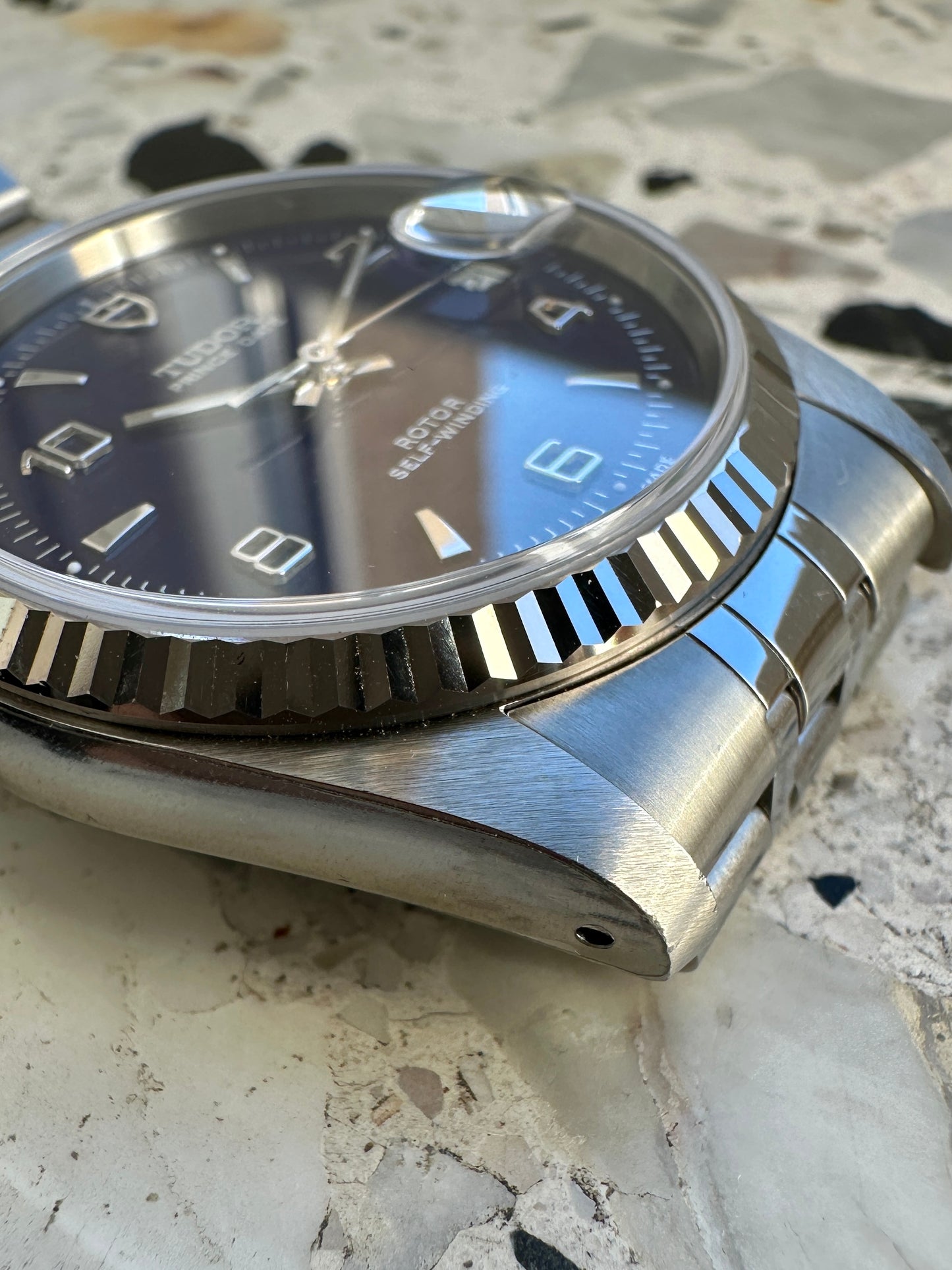 Tudor Prince 74034 Date (Ausstellungsstück) - Box & Papiere