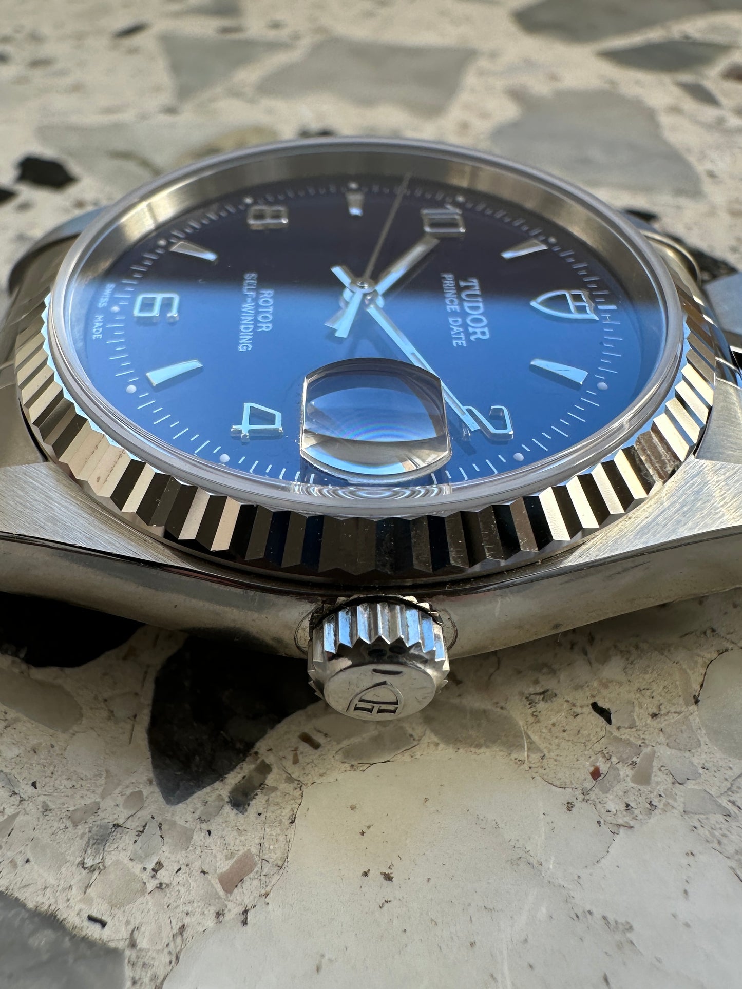 Tudor Prince 74034 Date (Ausstellungsstück) - Box & Papiere
