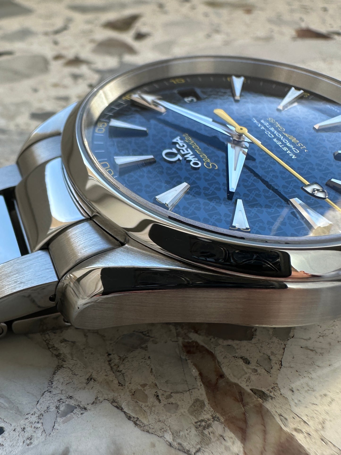 Omega Seamaster Aqua Terra 007 (Box & Paper) Limited Edition