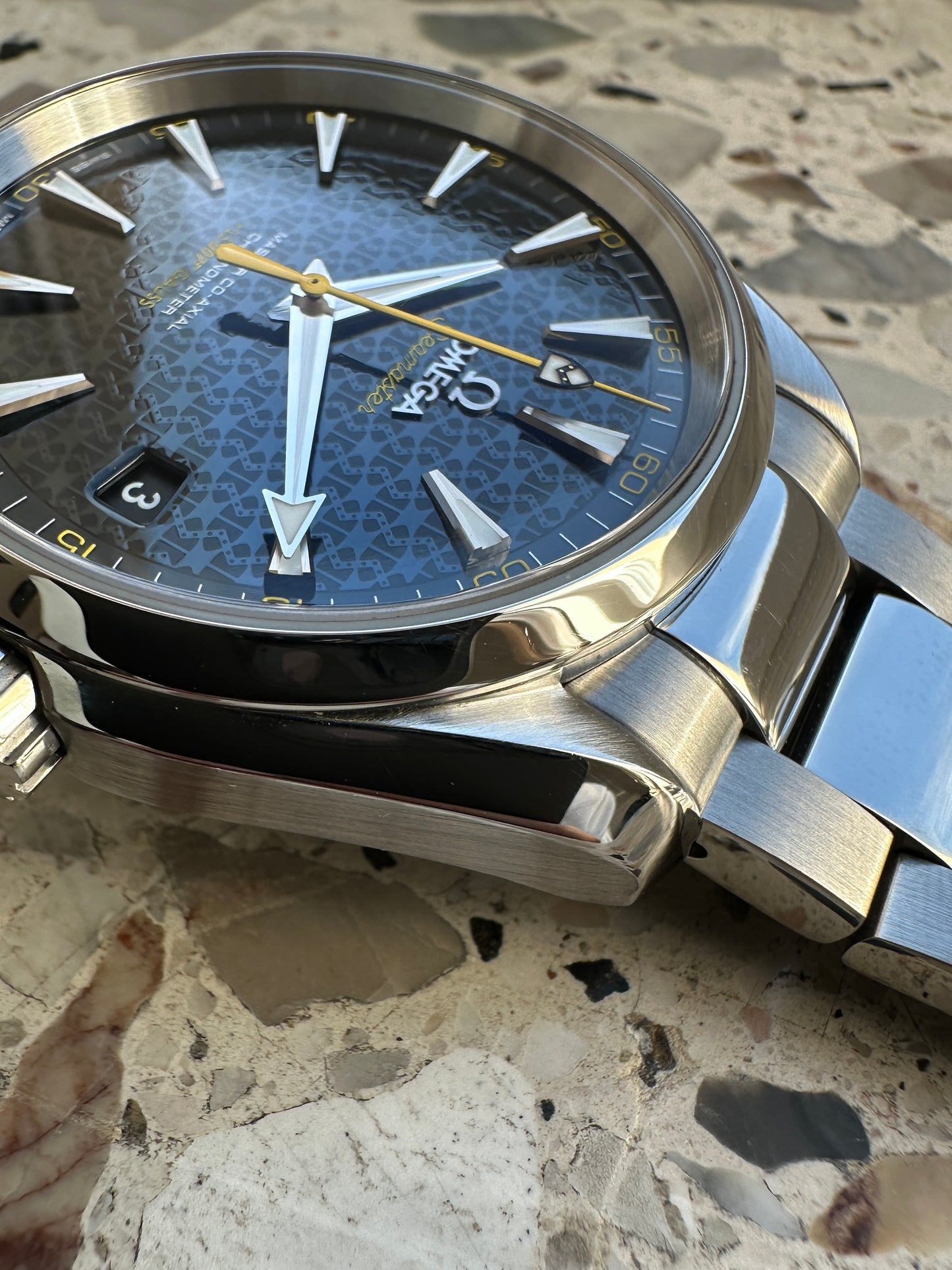 Omega Seamaster Aqua Terra 007 (Box & Paper) Limited Edition