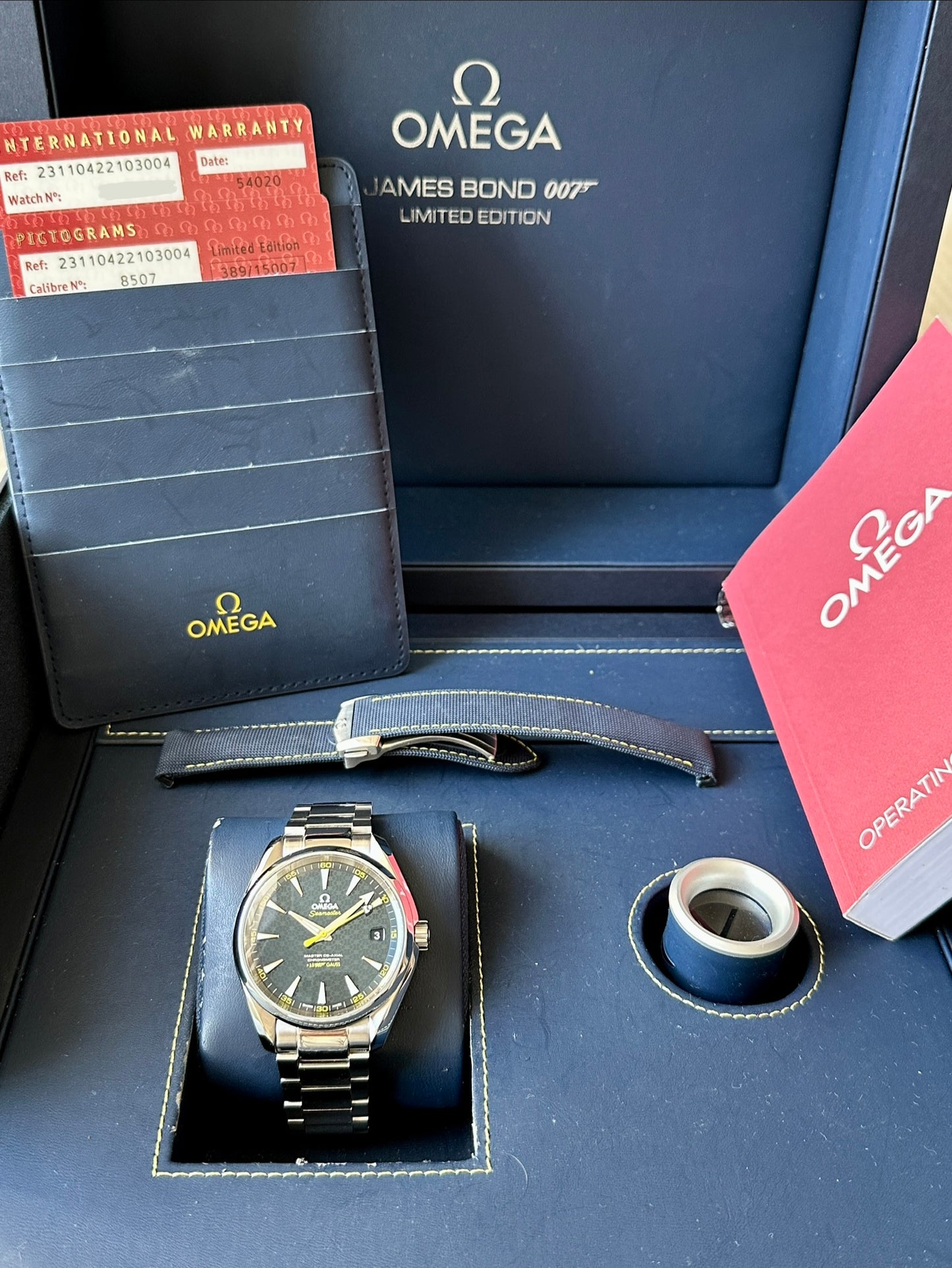 Omega Seamaster Aqua Terra 007 (Box & Paper) Limited Edition