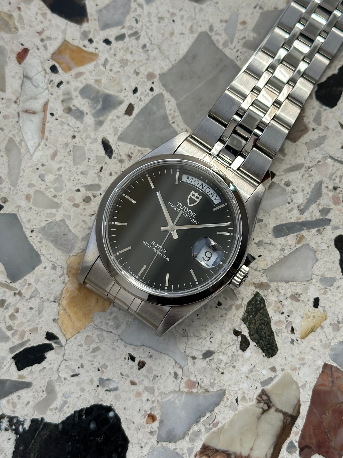 Tudor Prince 76200 (Full Set) Date Day