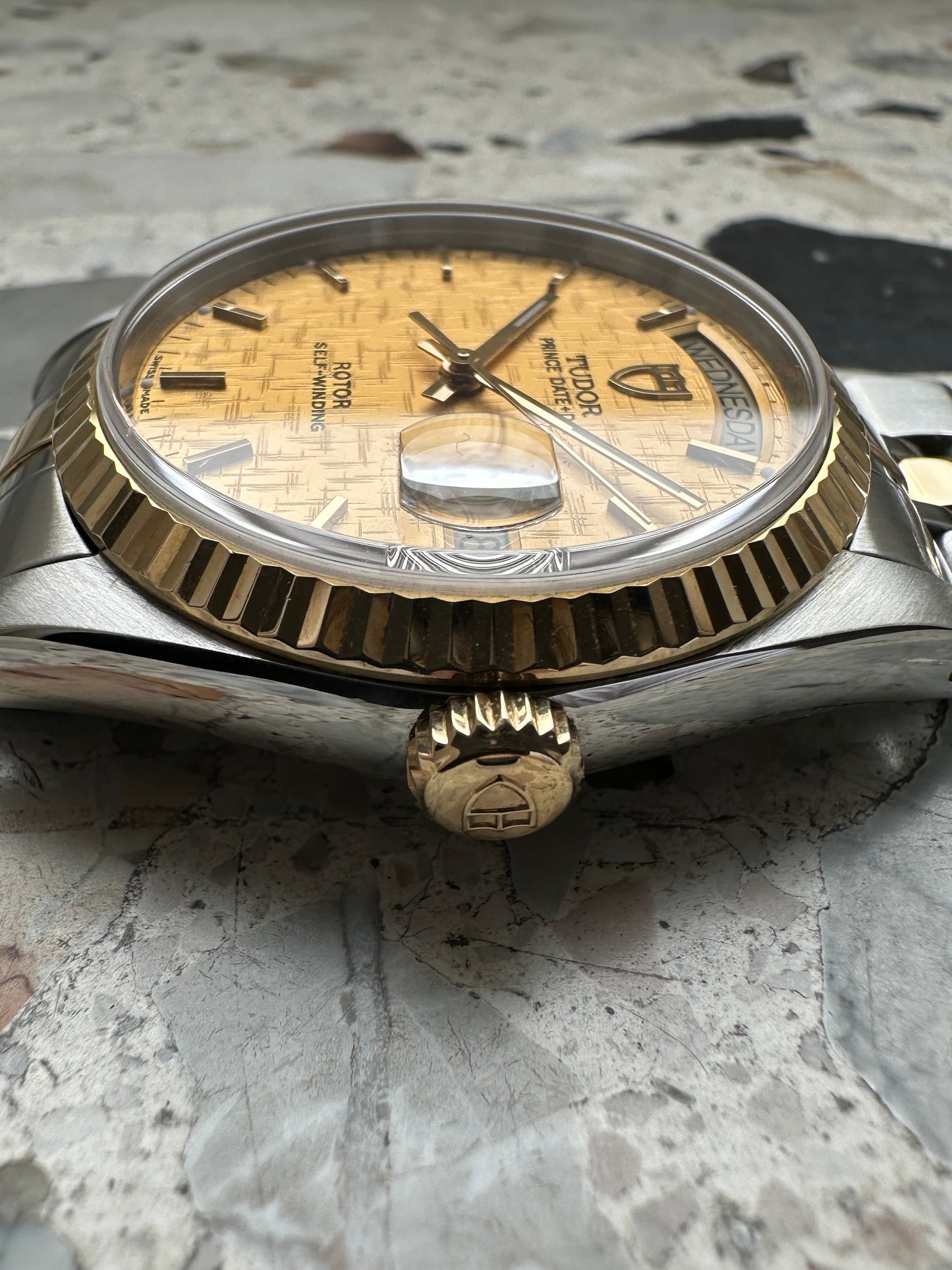 Tudor Prince Date Day (Full Set) 76213 - gold linen dial