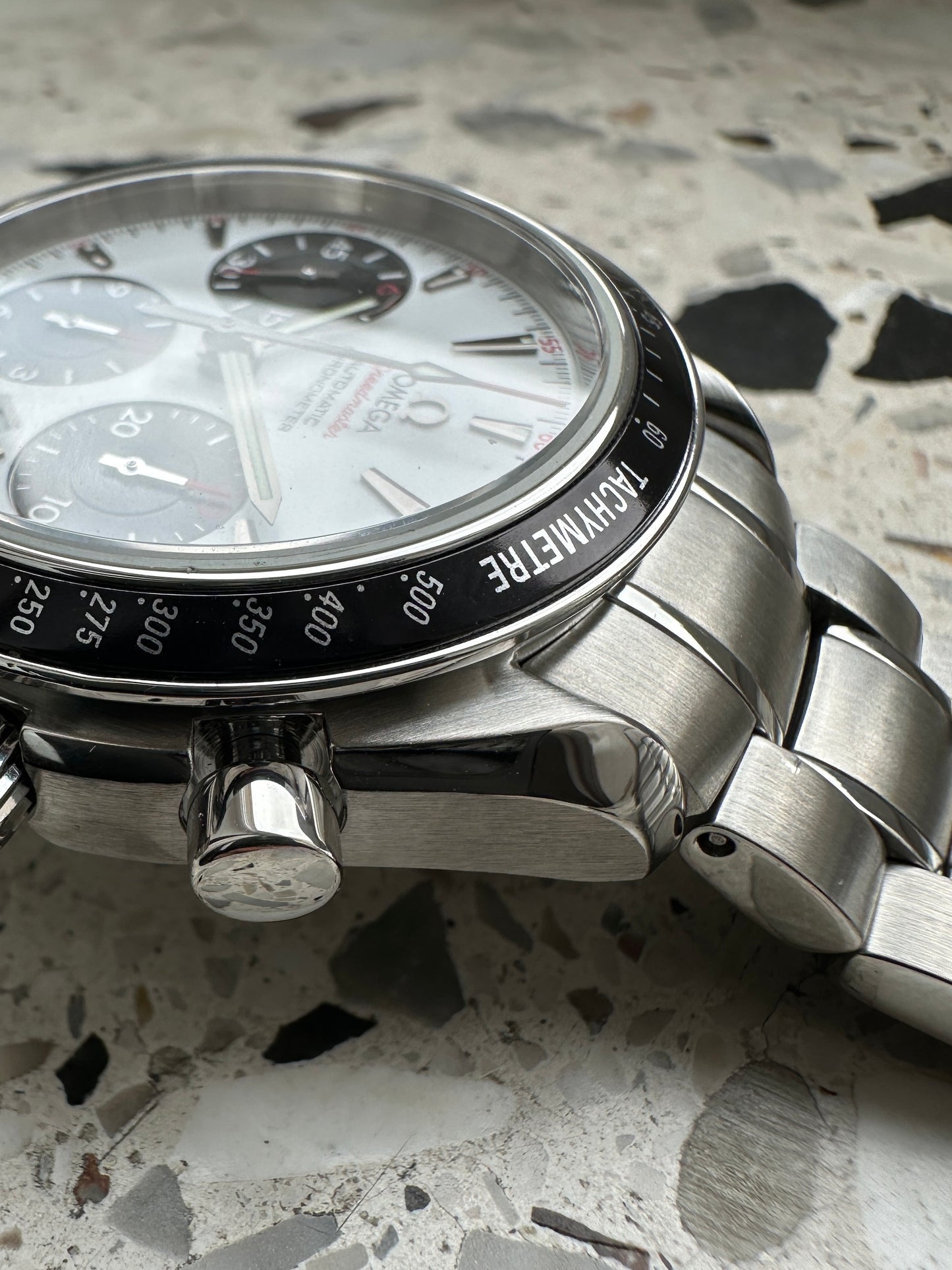 Omega Speedmaster Date - Full Set (Panda Dial) 323.30.40.40.04.001