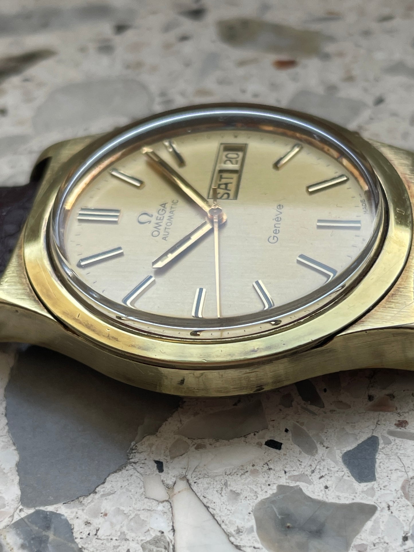 Omega Genève 166.0169 Cal. 1022