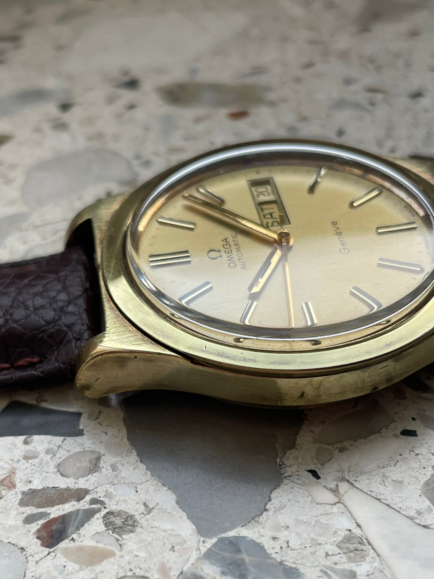 Omega Genève 166.0169 Cal. 1022