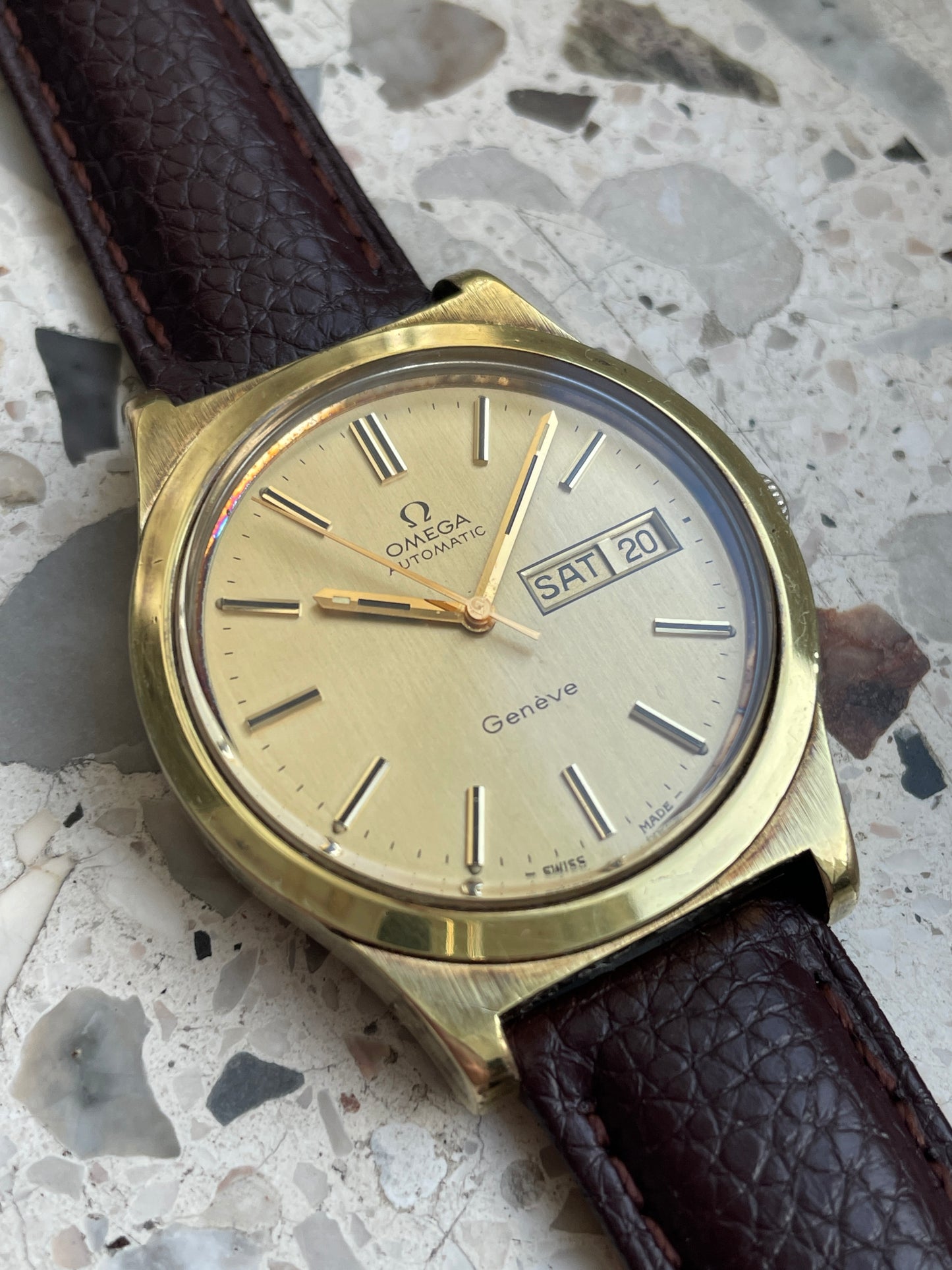 Omega Genève 166.0169 Cal. 1022