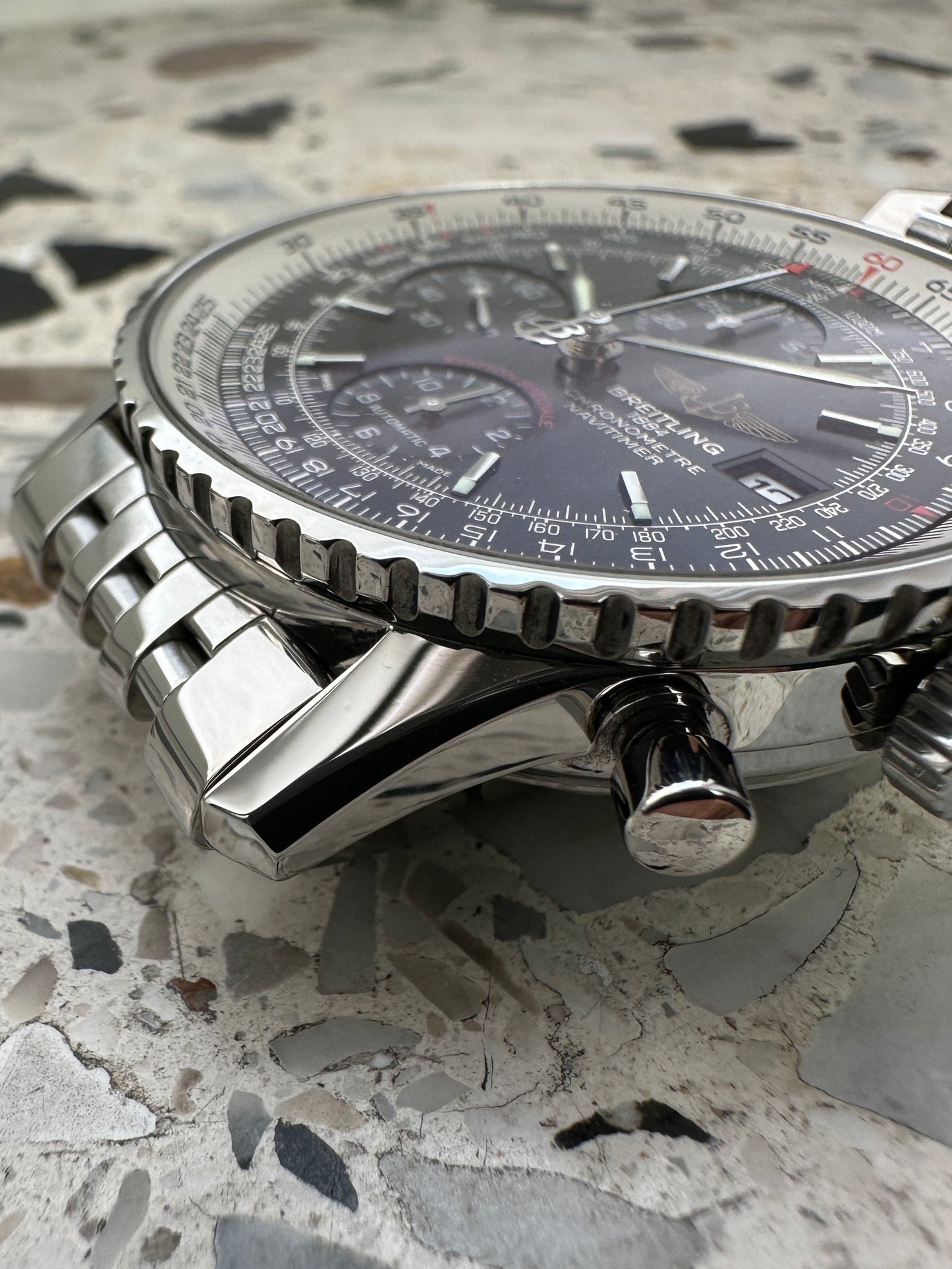 Breitling Navitimer Heritage (Full Set) Chronograph A1332412