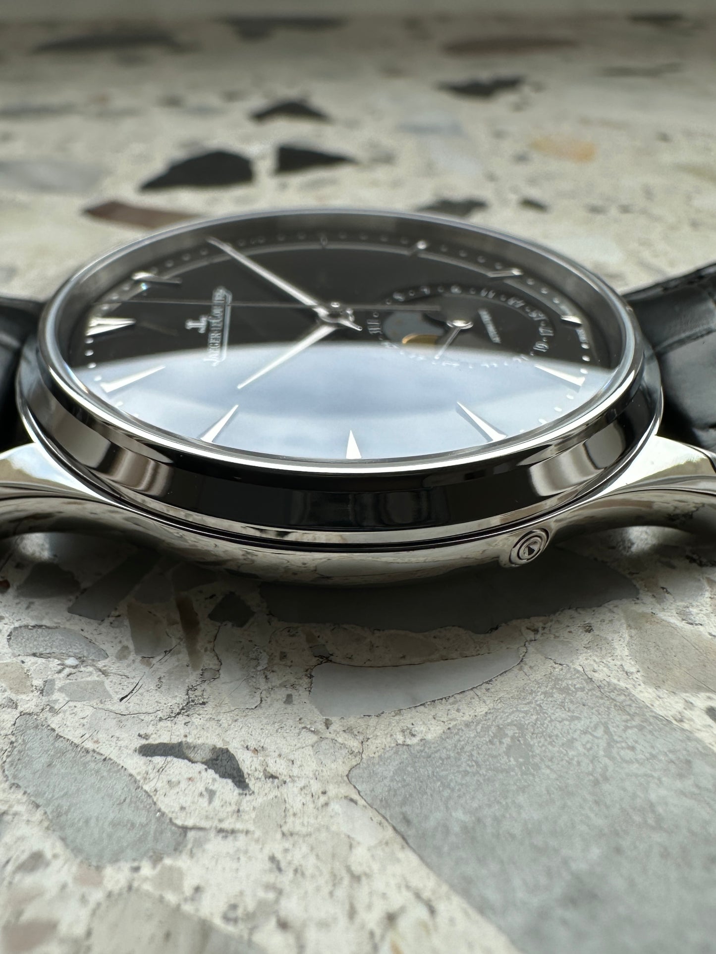 Jaeger-LeCoultre Master Ultra Thin Moon (Box & Paper + Guaranty 05.2028) Q1368470