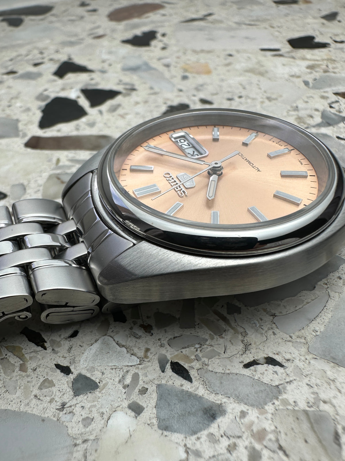 Seiko 5 7s26-0430 (Pink / Salmon Dial) SNXA011