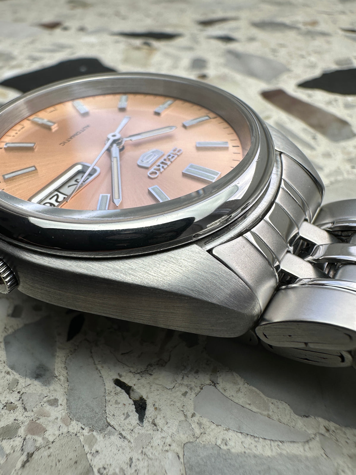 Seiko 5 7s26-0430 (Pink / Salmon Dial) SNXA011