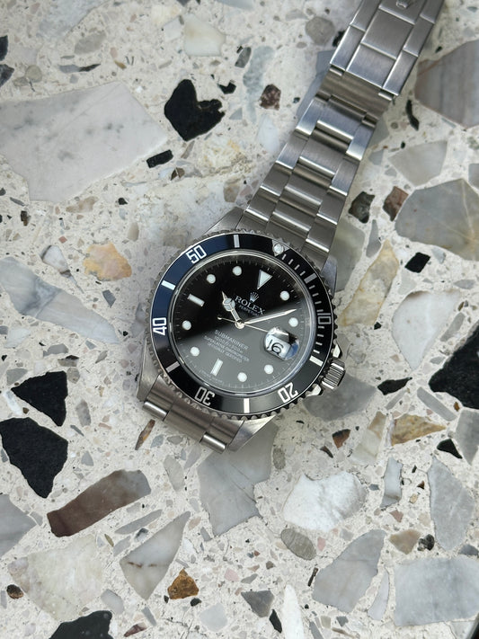Rolex Submariner Date (Full Set - LC100) 16610