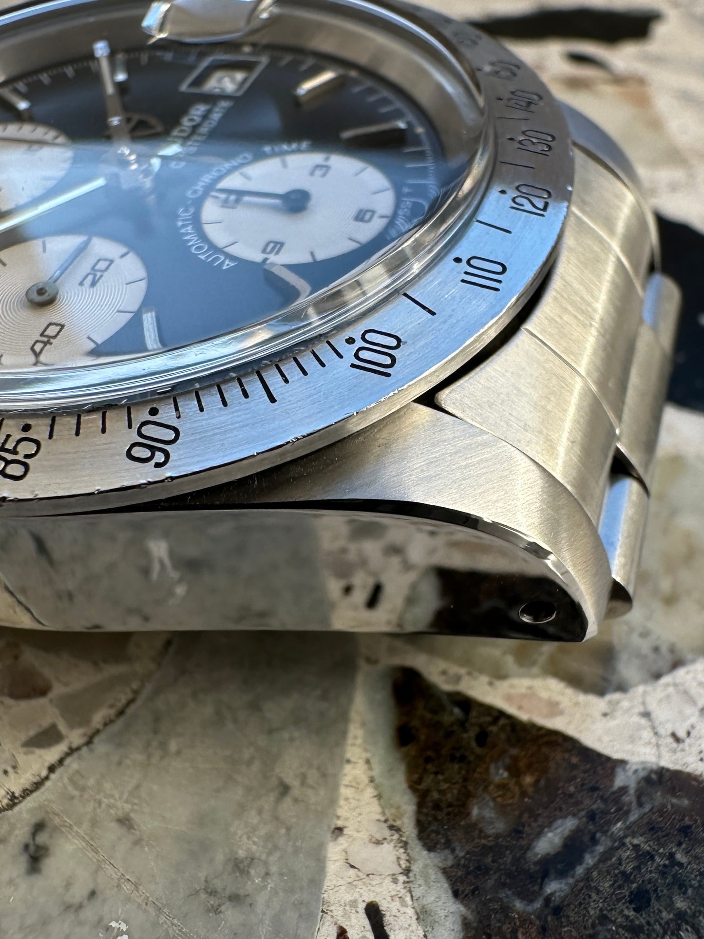 Tudor Oysterdate Big Block 79180 Daytona (Rolex Case & Crown)